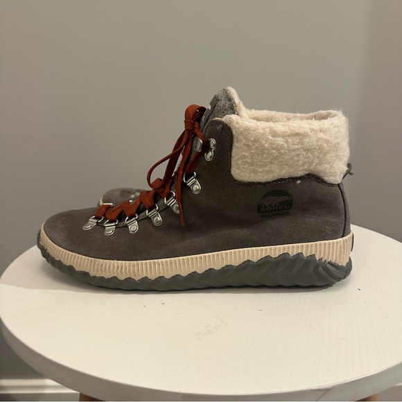 SOREL Women's Out ‘N About Plus Conquest Waterproof Suede Boot. Women’s 11. - Picture 1 of 11